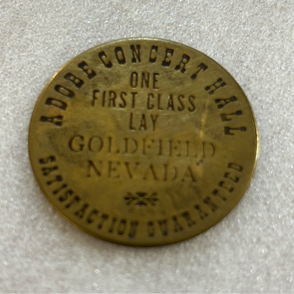 Vintage Las Vegas Token Bundle - very unique & cool  - great sports room pieces - Picture 5 of 12